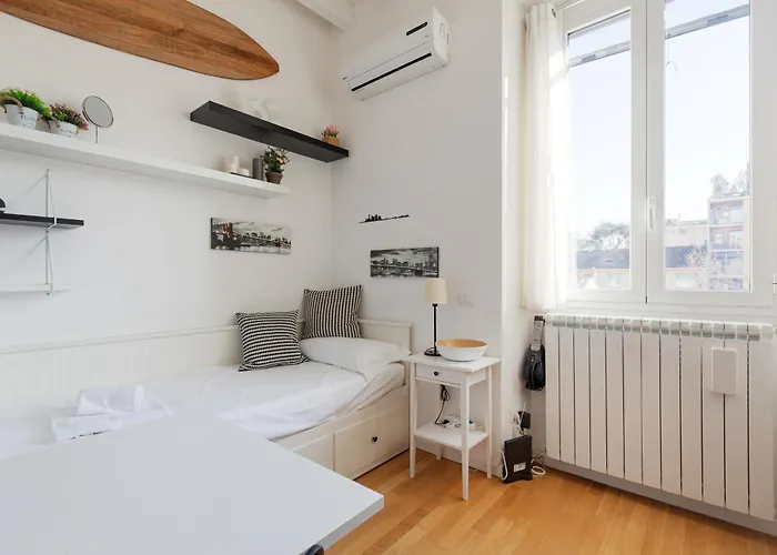 Guesthost - Mm Tolstoj - Apartment *